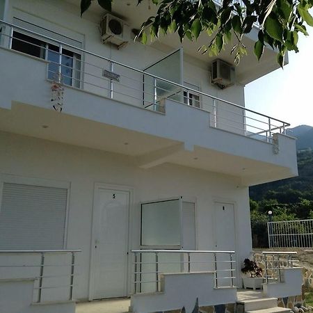 Guest House Plazhi Dhermi Luaran gambar